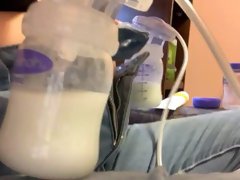 Breastmilk pump time lapse