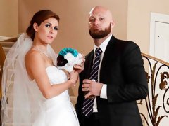 Dirty bride Jenni Lee gets fucked by the photographer